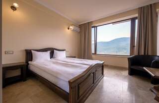 Курортные отели Lastiver Resort Енокаван Двухместный номер с 1 кроватью и видом на горы-3
