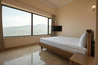 Курортные отели Lastiver Resort Енокаван Улучшенный двухместный номер с 1 кроватью или 2 отдельными кроватями, вид на горы-6